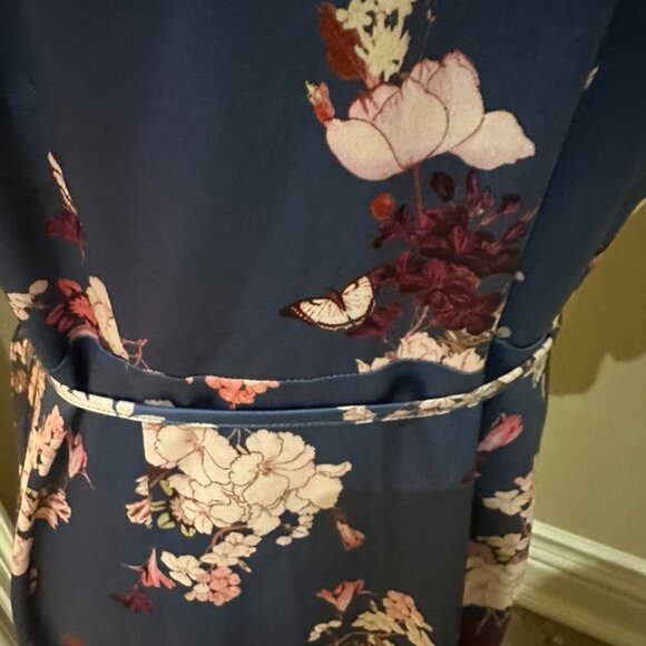 Luna Wrap Dress - Picture 6 of 6